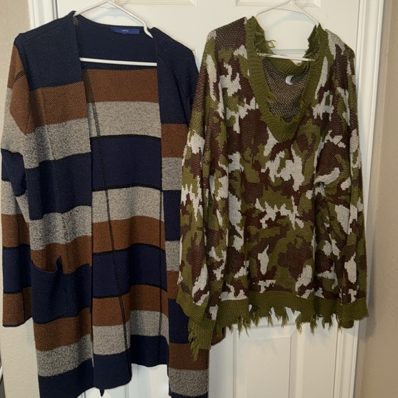 2X Sweater Bundle! - Picture 1 of 2
